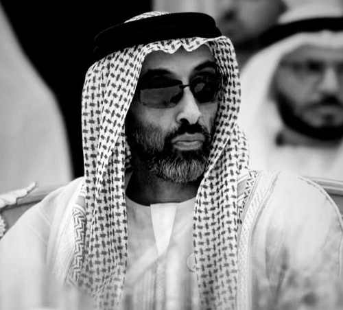 GoHYjm9bQAAH7ug.jpg