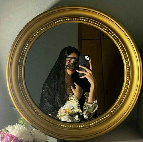Gn7d5awWgAA JJO.jpg
