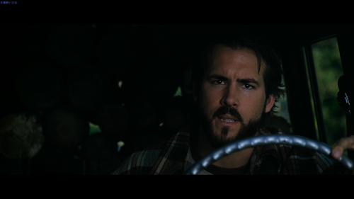 The.Amityville.Horror.2005.2160p.UHD.Blu ray.Remux.DV.HEVC.DTS HD.MA5.1 HDS.mkv 002820.542.png