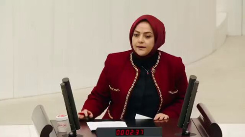 wezauqAgT4gsGGM .jpg