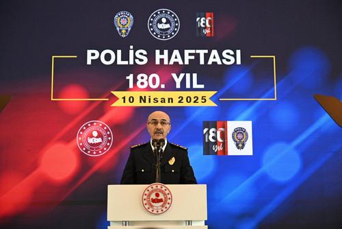 GoL2eKsWEAEc4 p.jpg