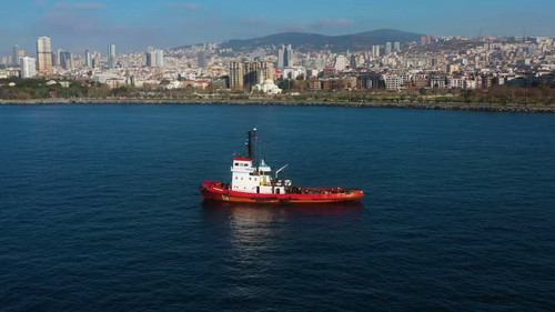 dly8I2 IPwgHTb8u.jpg