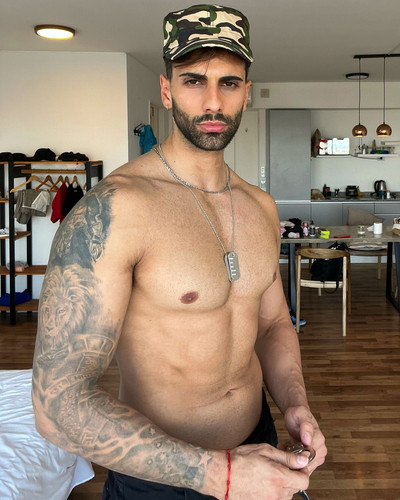 Photo shared by Facundo Antunes 😈🐍 on March 08, 2025 tagging @facuaoficial. Có thể là hình ảnh về 1 .jpg