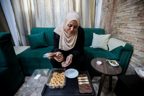 GoHOq8nWUAAryq7.jpg