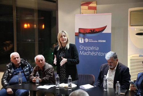 489652036 1198125611679544 2416782402852369740 n.jpg?stp=dst jpg p526x395 tt6& nc cat=101&ccb=1 7& n.jpg