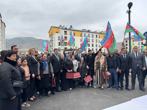 488917696 18379061359140149 6906300715210467938 n.jpg?stp=dst jpg s600x600 tt6& nc cat=109&ccb=1 7& .jpg