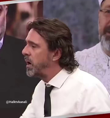 UeOcXU7rTzzvayO1.jpg