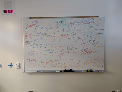 PXL 20250408 224122654.jpg