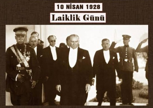 GoK1S7kWAAAYOJb.jpg