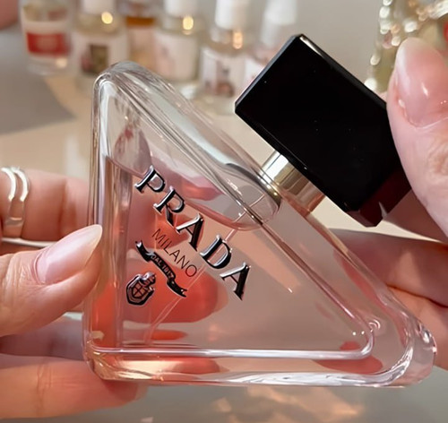 Prada Paradoxe.jpg
