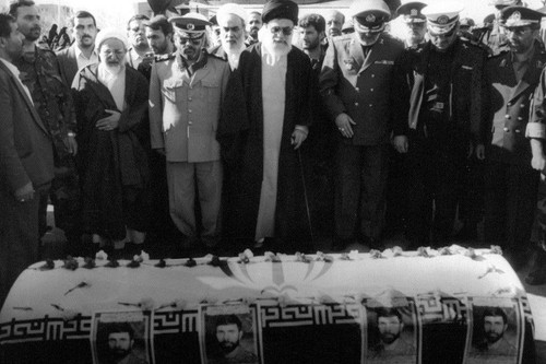 GoK7FE7aYAAQal .jpg
