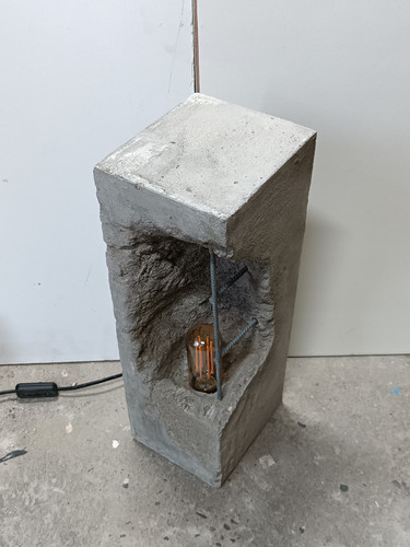 Beton lamp 2.jpg