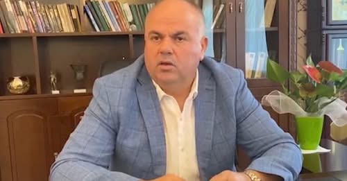11429825311265505039?url=https%3A%2F%2Fshqiptarja.com%2Fuploads%2F780x440%2F1744270027 safetgjici.JP.jpg