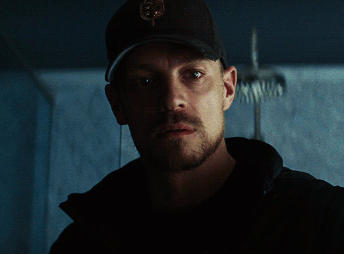 tumblr a436beead6337bcec3a0bf61f517613f 528baf26 540.gif