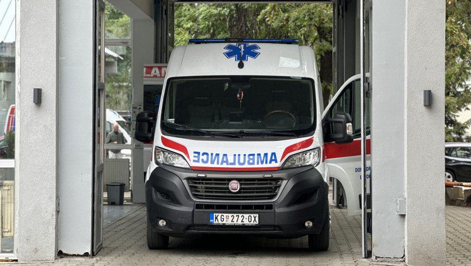 POVREĐEN MOTOCIKLISTA, DESETINE HITNIH INTERVENCIJA, GRAĐANI SE JAVLJALI ZBOG POVIŠENOG KRVNOG PRITISKA: Dramatična noć u Kragujevcu, lekari noć proveli na nogama!