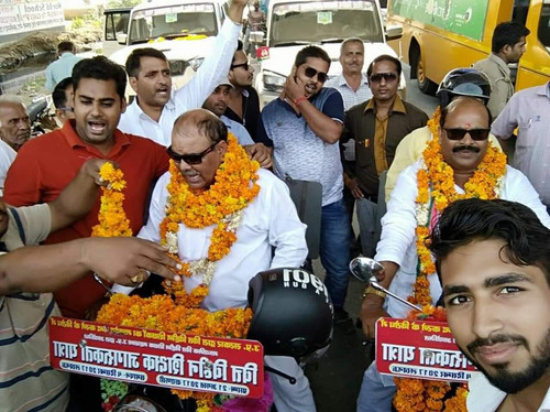 स्कूल एवं शिक्षण के हित में संघर्ष