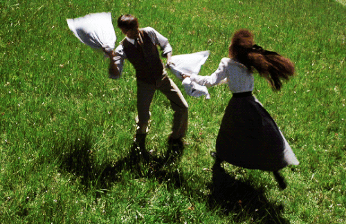 tumblr a0d51646ee79410563c412e5b26750cc 1b9f8fa9 540.gif