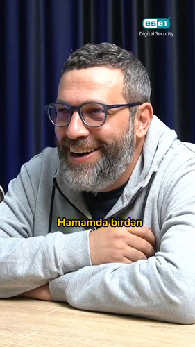 2g2pHoQfXP0FBXAa.jpg