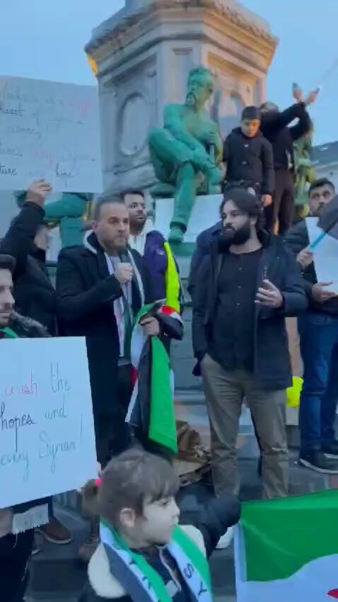 mm5yK7D evjAd7f6.jpg