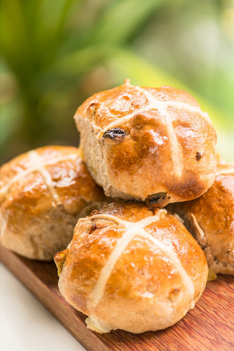 hot cross buns portrait.jpg