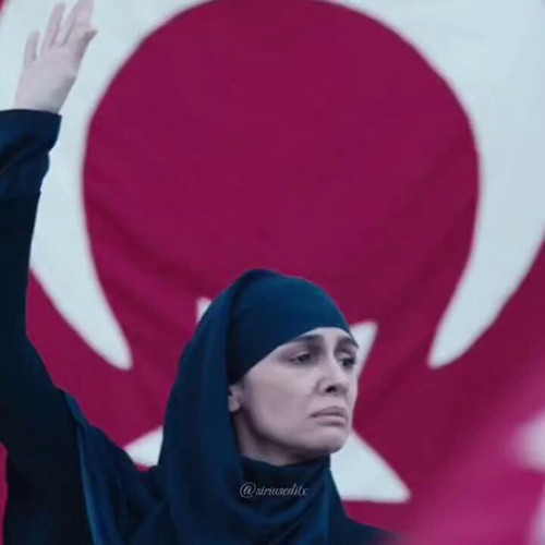 L 6jIVi QoHtqZak.jpg