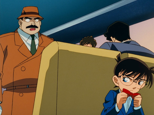 Detective Conan 09x16 (232) La caída desde el Apartamento.mkv snapshot 14.39.626.jpg