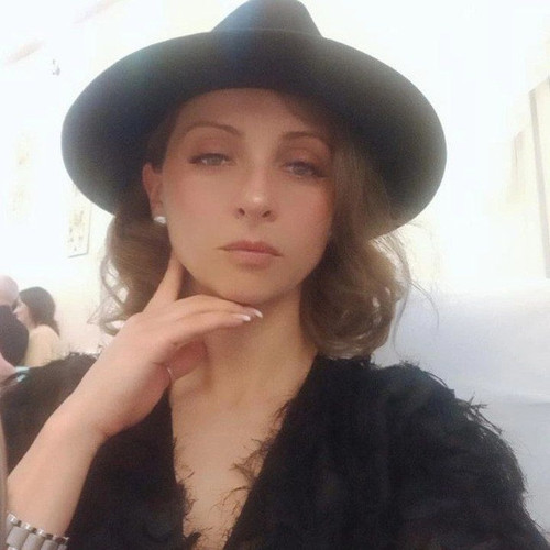 Lana.jpg