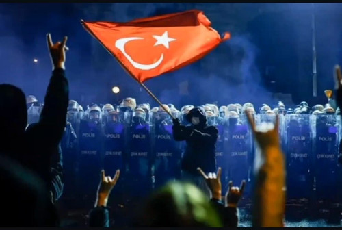 PlP66pPWBFaJmdIo.jpg