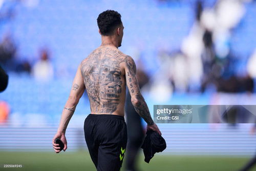 Antony of Real Betis looks on during the LaLiga match between CD Legan?s and Real Betis at Butarque .jpg