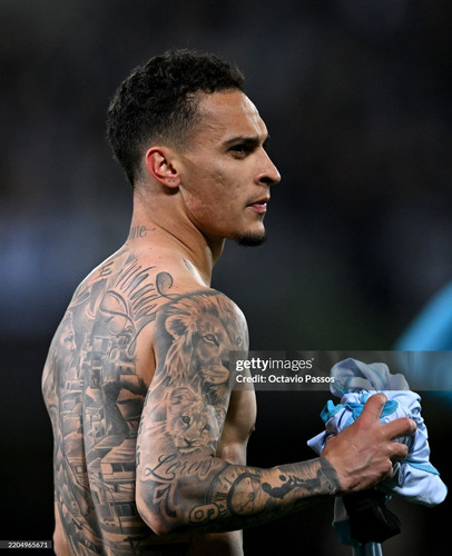 GUIMARAES, PORTUGAL - MARCH 13: Antony of Real Betis looks on after the UEFA Conference League 2024/.jpg