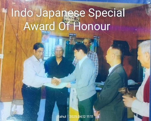 Dr. Rahul Ghosh receiving Special Honor Award 2015