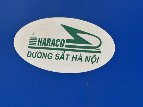 GoQ9YiQaIAAsKZg.jpg