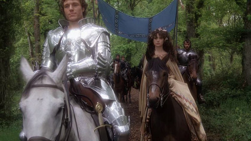 Excalibur,.A.Espada.Do.Poder.(1981).[Excalibur].1080p.Bluray.H264.[Downscaling].Dublado.mkv snapshot.jpg