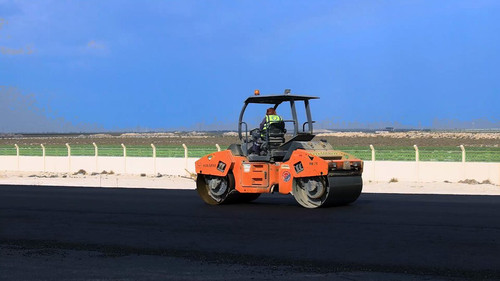 BrKIu ClTHyDlbN4.jpg