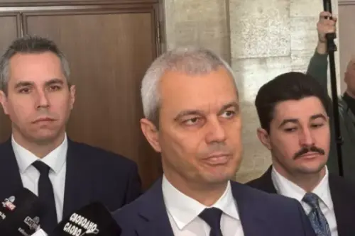 main Kostadin Kostadinov Vlizaneto v Evrozonata shte likvidira balgarskata darzhava 1744366069[1].webp