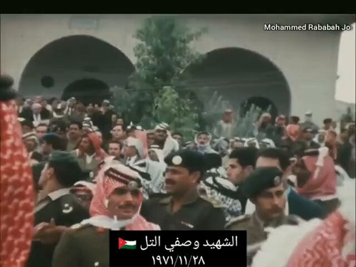 4wZ8y6IUwSKTR5Bx.jpg