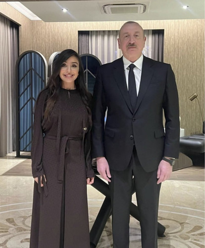 GoRyP59XYAADSAq.jpg