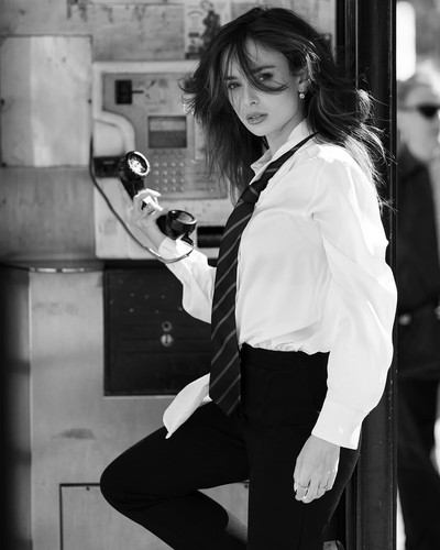 Photographer @seanferries Model @emsyloo24 Styling @emsyloo24 ‘s Dad #model #getdiscovered #modelage.jpg