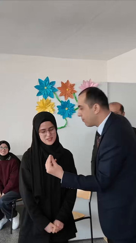 jPGDoaZnsg QHtEF.jpg