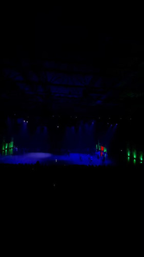 p8gcO O9LmOpikAG.jpg