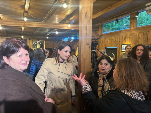 489822086 1242451520576895 3365996050325063225 n.jpg?stp=dst jpg s600x600 tt6& nc cat=102&ccb=1 7& n.jpg