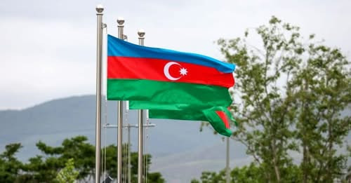 1982838230281943295?url=https%3A%2F%2Fwww.baki xeber.com%2Fmedia%2F2025%2F04%2F11%2Fbayraq112.jpg%3F.jpg