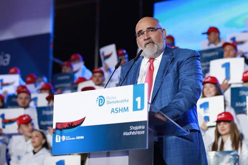 490833283 1210260507135849 6382713064413397365 n.jpg?stp=dst jpg p526x395 tt6& nc cat=108&ccb=1 7& n.jpg