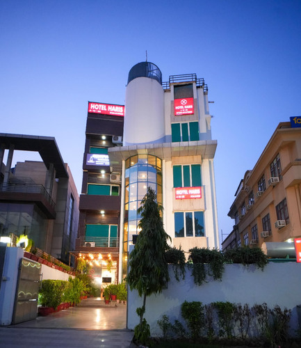 harish full iamge.jpg