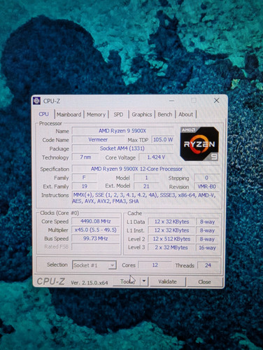 PXL 20250403 102452114