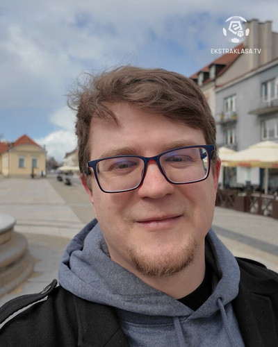 cHs BopIWDUfvEY8.jpg