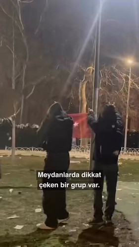 NGqgvZhFK3OSzDe5.jpg