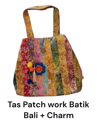 Tas Patchwork Batik Bali + Charm.jpg