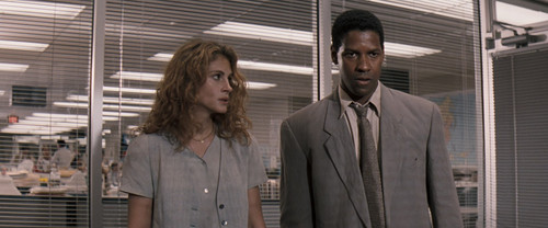 The.Pelican.Brief.1993.1080p.BluRay.2xCZ SK EN.x265 r00t.mkv snapshot 02.01.05 [2025.04.12 10.19.20]