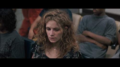 The.Pelican.Brief.1993.REMUX.1080p.BluRay.2xCZ SK EN.VC 1 FraMeSToR.mkv snapshot 00.37.17 [2025.04.1